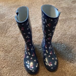 Youth size 6 rain boots from Merona